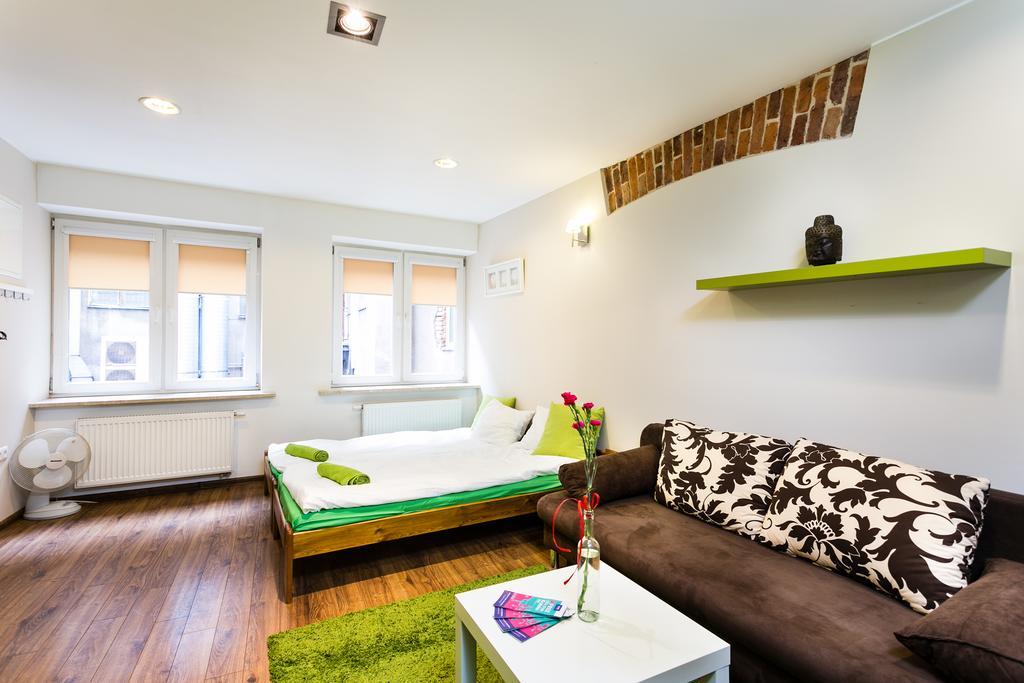 Live Like Locals: Market Square X Jewish District Cracovia Esterno foto