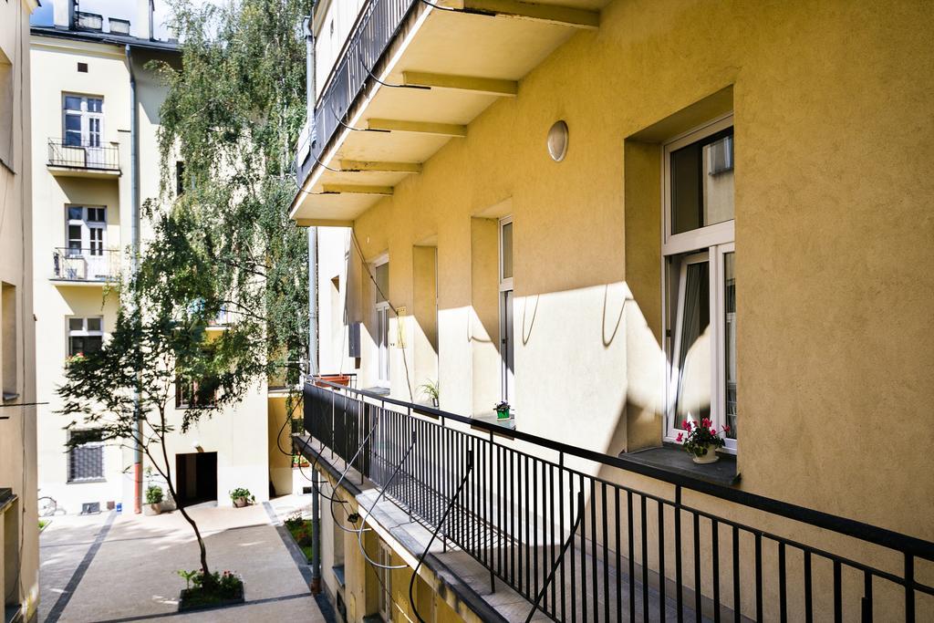 Live Like Locals: Market Square X Jewish District Cracovia Esterno foto